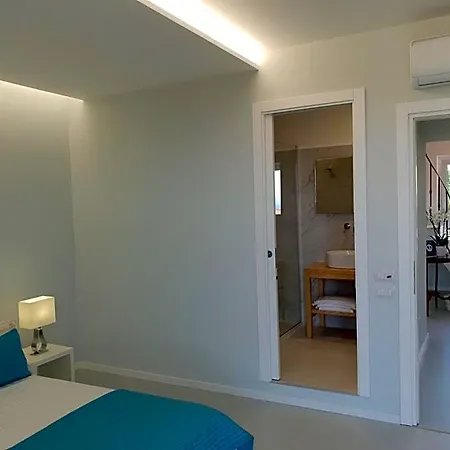 Younique 4* Sorrento