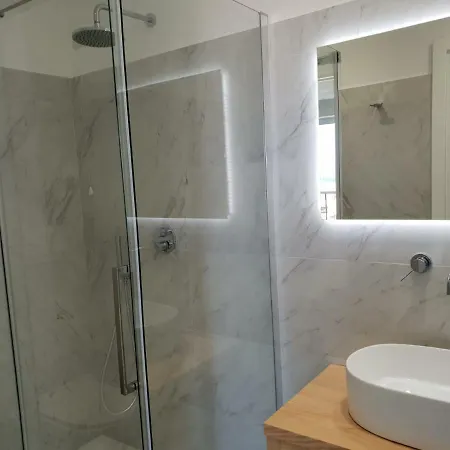 Younique Bed & Breakfast 3*