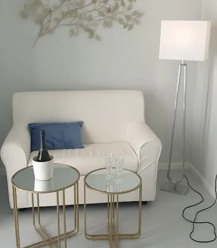 Younique Bed & Breakfast