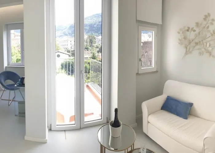 Younique Bed & Breakfast 4*