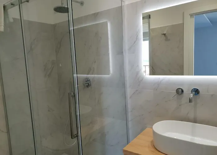 Younique Bed & Breakfast 4*